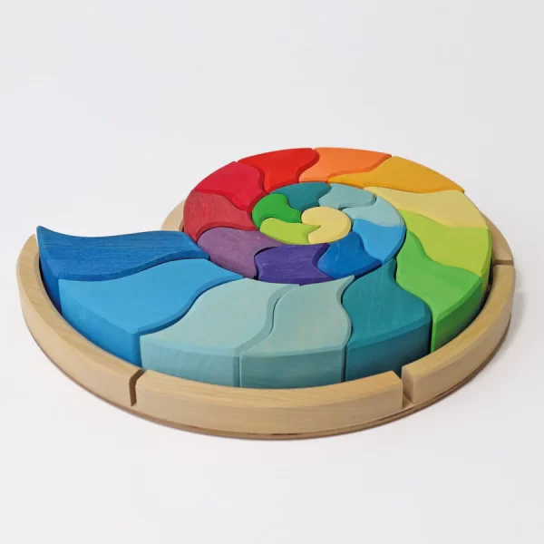 puzzle-set-di-costruzione-ammonite-di-legno-arcobaleno-grimms-43660